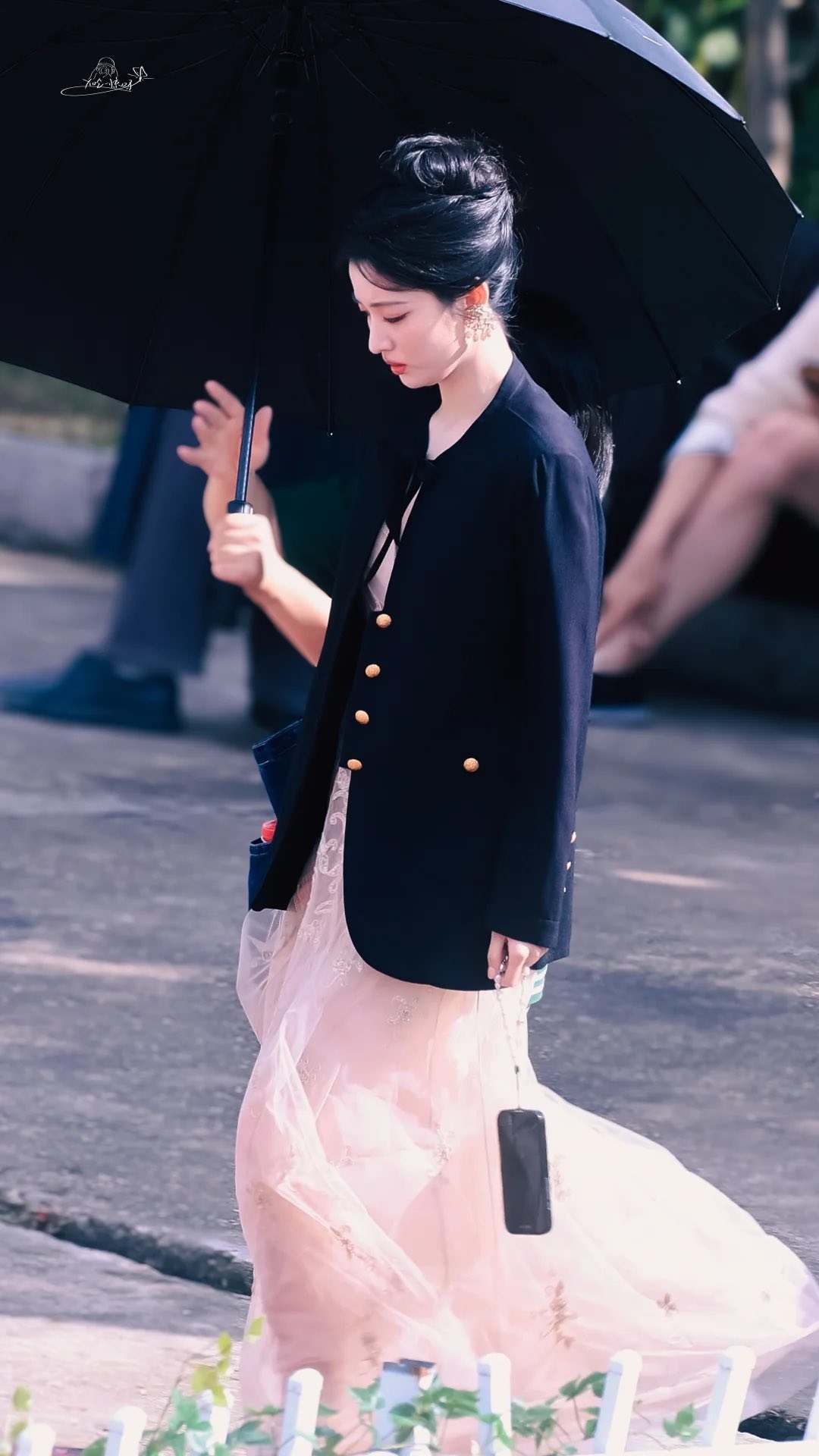 Trung Quốc hiện tại không ai mặc đẹp hơn mỹ nhân này: Visual như báu vật trần gian, siêu mẫu cũng phải gọi bằng điện thoại- Ảnh 8.