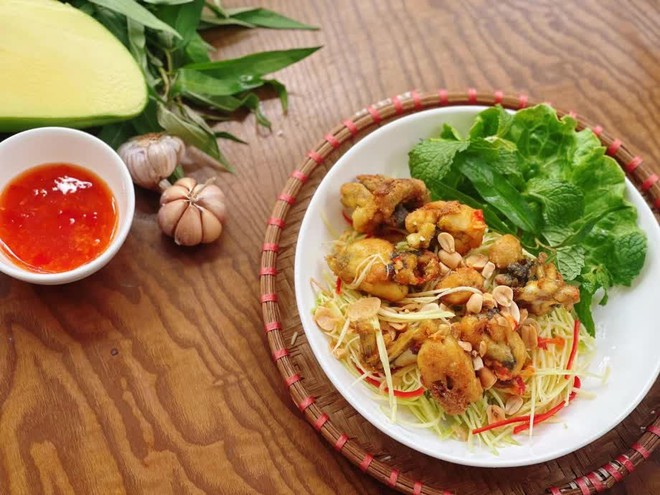 Món Việt từ thịt lên đài Hàn Quốc: Không phải thịt bò, thịt gà, du khách nhận xét "Có gan mới dám thử!"- Ảnh 7.