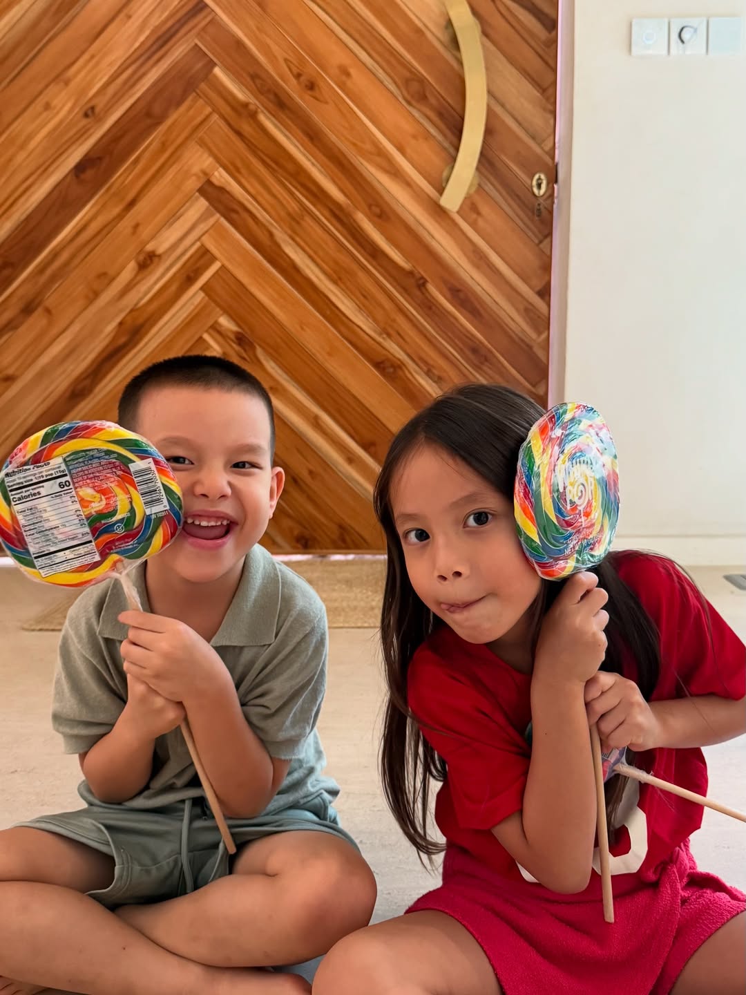 Hồ Ngọc Hà mừng vì con không được đi Mỹ, Thuỵ Điển: Nghe lý do mới thấy cách dạy con khéo léo, thực tế- Ảnh 1. Hồ Ngọc Hà mừng vì con không được đi Mỹ, Thuỵ Điển: Nghe lý do mới thấy cách dạy con khéo léo, thực tế- Ảnh 1.