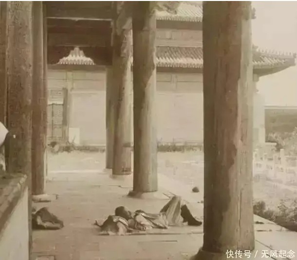 15 bức ảnh hiếm của hoàng cung nhà Thanh thời kỳ suy tàn: Không giống phim, ai nhìn cũng có cảm giác này- Ảnh 10. 15 bức ảnh hiếm của hoàng cung nhà Thanh thời kỳ suy tàn: Không giống phim, ai nhìn cũng có cảm giác này- Ảnh 10.