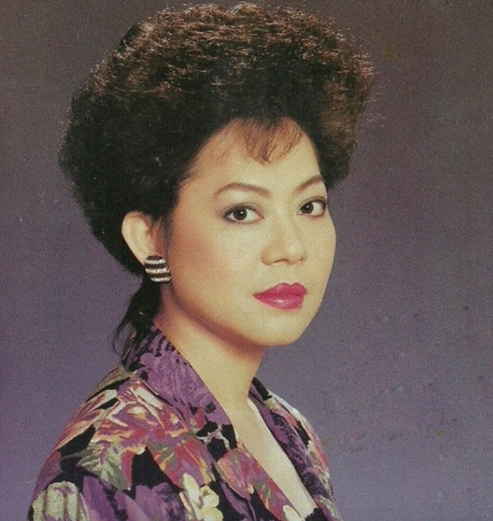 'Nữ hoàng sầu muộn' từng đi diễn 6 điểm/đêm, U80 viên mãn dù không có con ruột- Ảnh 1. 'Nữ hoàng sầu muộn' từng đi diễn 6 điểm/đêm, U80 viên mãn dù không có con ruột- Ảnh 1.