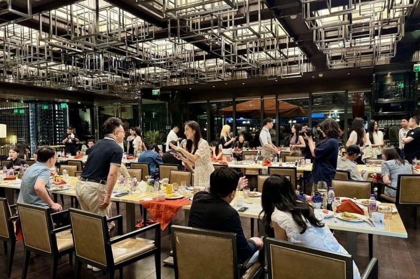 Tình yêu cũng cần bảng sao kê: Bi kịch tình cảm của giới siêu giàu- Ảnh 1.