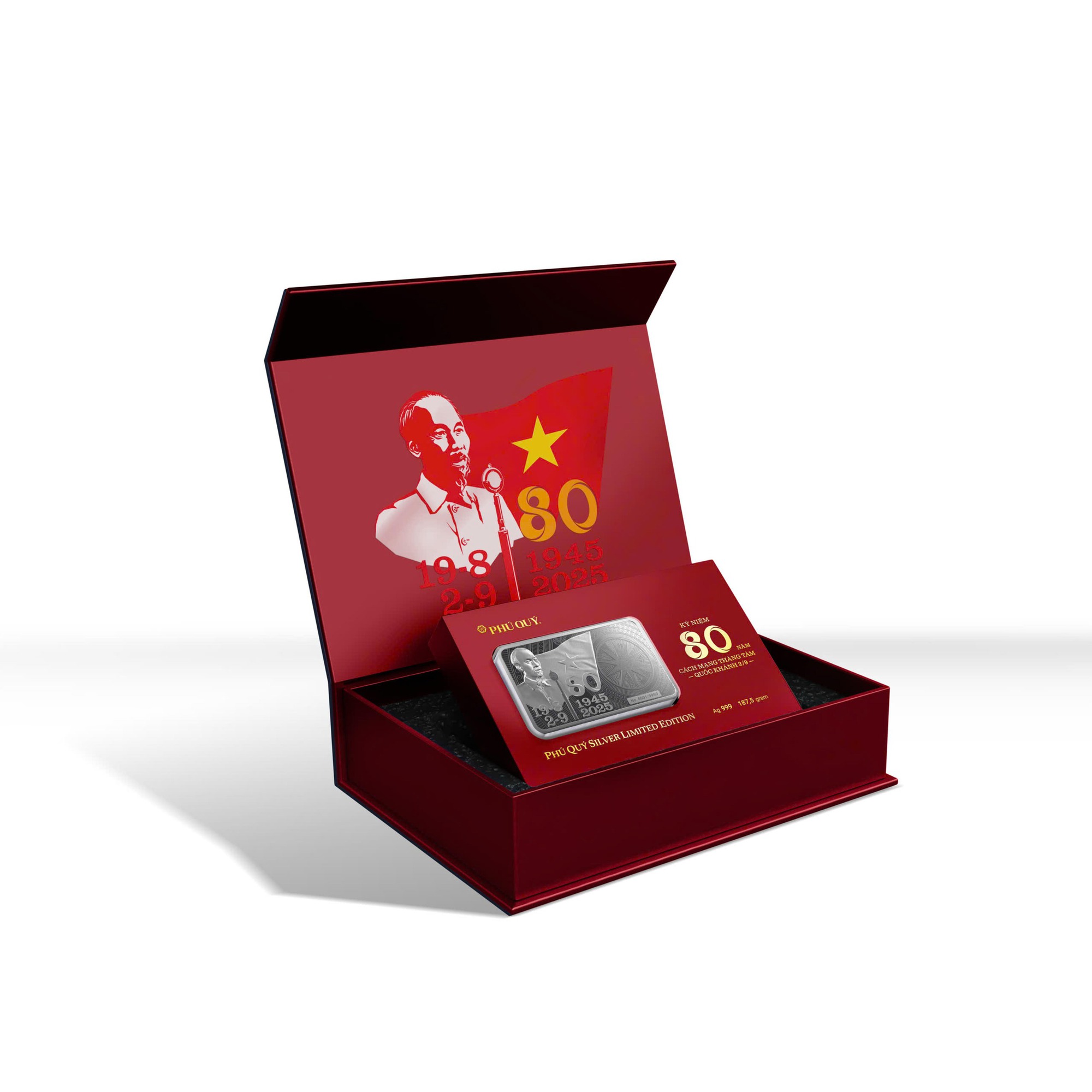 Gần 2 tấn bạc kỷ niệm 80 năm Quốc Khánh cháy hàng trong chưa đầy 8 tiếng- Ảnh 1. Gần 2 tấn bạc kỷ niệm 80 năm Quốc Khánh cháy hàng trong chưa đầy 8 tiếng- Ảnh 1.