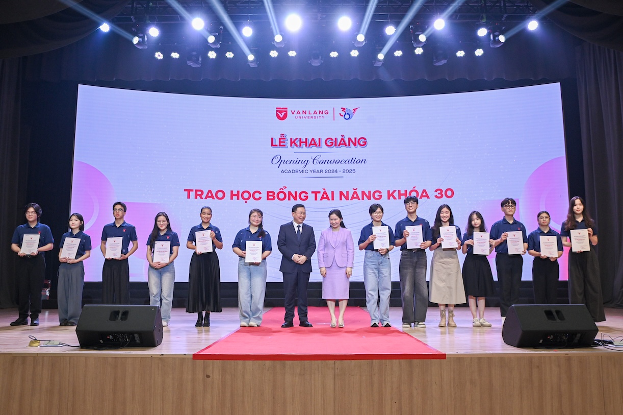 11 trường đại học mạnh tay chi trên 50 tỷ đồng cho cuộc đua học bổng: “Trường quý tộc” RMIT chưa phải “tay chơi” số 1- Ảnh 4. 11 trường đại học mạnh tay chi trên 50 tỷ đồng cho cuộc đua học bổng: “Trường quý tộc” RMIT chưa phải “tay chơi” số 1- Ảnh 4.