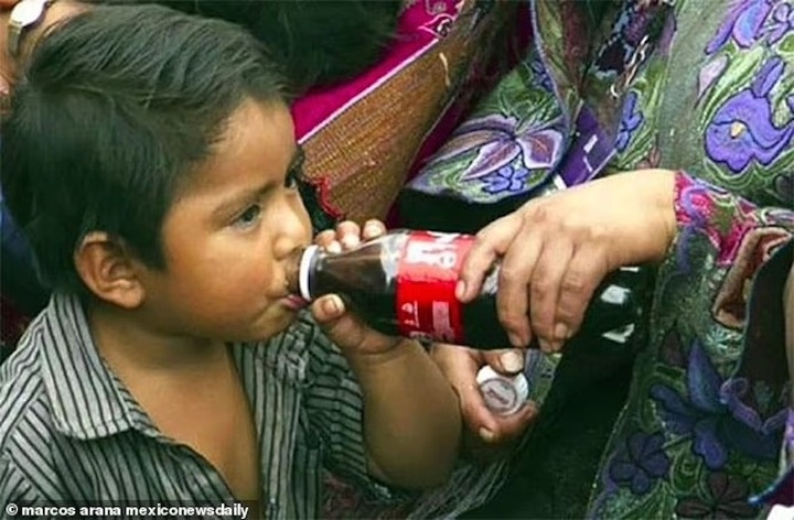 Thị trấn nghiện Coca-Cola do quá nghèo, trẻ nhỏ uống coca thay sữa- Ảnh 5. Thị trấn nghiện Coca-Cola do quá nghèo, trẻ nhỏ uống coca thay sữa- Ảnh 5.