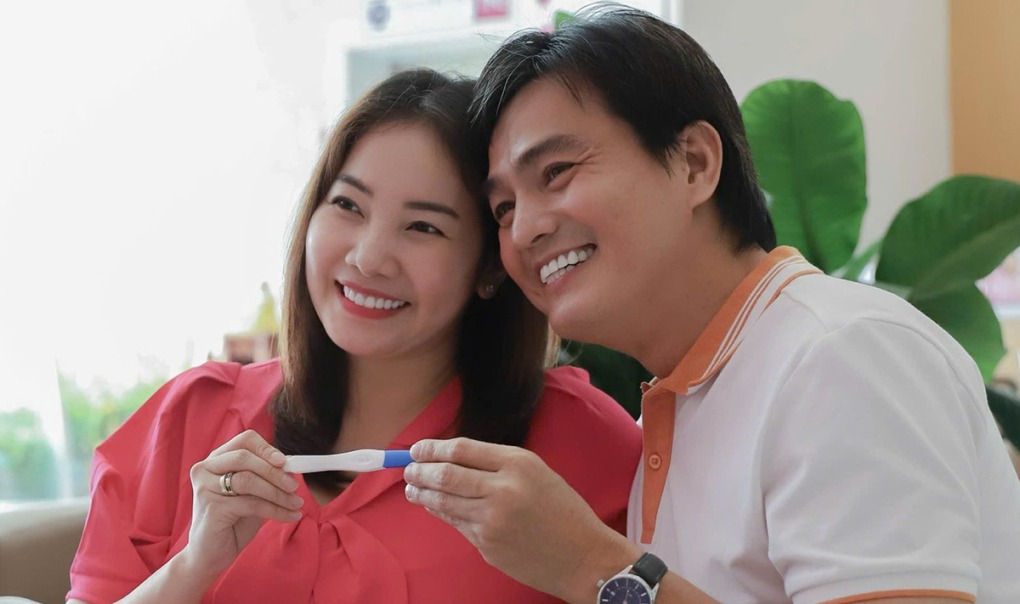 Vợ chồng sao nam Vbiz cưới nhau 9 năm mới mang bầu, tình cảm mặn nồng ai cũng ngưỡng mộ- Ảnh 5. Vợ chồng sao nam Vbiz cưới nhau 9 năm mới mang bầu, tình cảm mặn nồng ai cũng ngưỡng mộ- Ảnh 5.