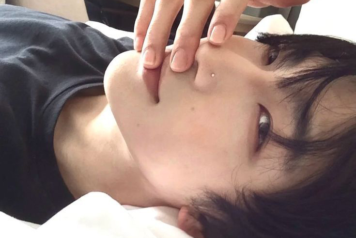 Người có phổi "chất đầy độc tố" thường lộ ra 4 thứ trên khuôn mặt, bạn chỉ cần 1 cái gương để kiểm tra!- Ảnh 2.