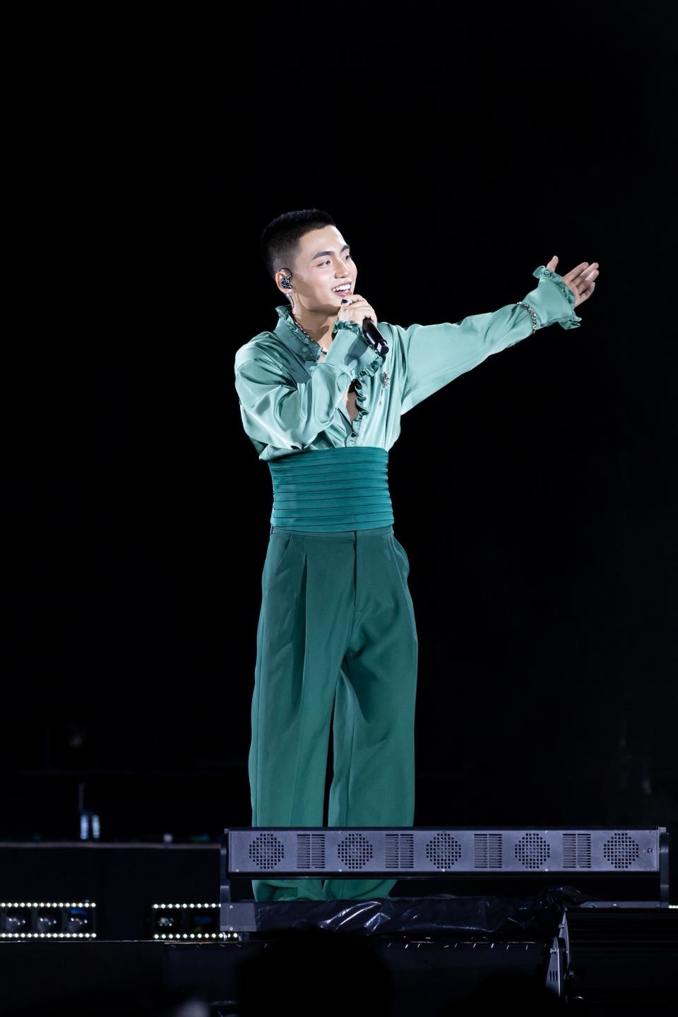 Chuyện gì đang xảy ra với em trai Sơn Tùng?- Ảnh 3. Chuyện gì đang xảy ra với em trai Sơn Tùng?- Ảnh 3.