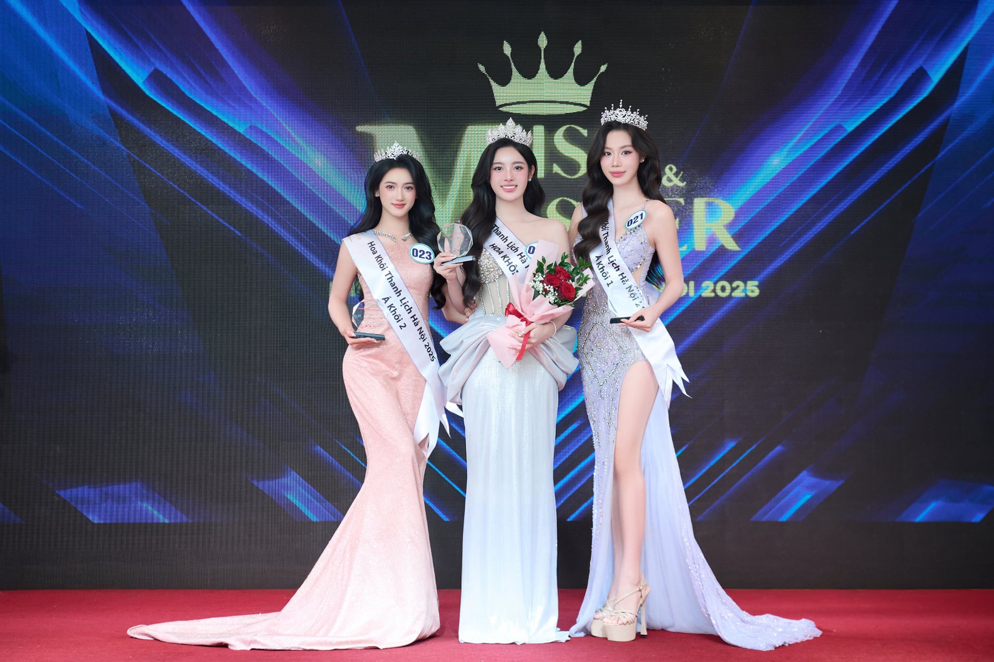 Nữ sinh 2003 đoạt ngôi vị Á khôi 1 Hoa khôi Thanh lịch Hà Nội 2025: Nhan sắc tựa nàng thơ, từng đoạt giải cao ở một “đấu trường nhan sắc” khác- Ảnh 1. Nữ sinh 2003 đoạt ngôi vị Á khôi 1 Hoa khôi Thanh lịch Hà Nội 2025: Nhan sắc tựa nàng thơ, từng đoạt giải cao ở một “đấu trường nhan sắc” khác- Ảnh 1.