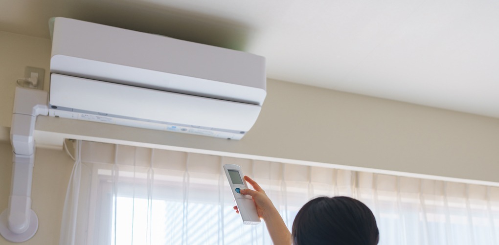 Ngoài trời nóng 40 độ, trong nhà bật điều hòa vù vù vẫn không ngốn điện nhờ biết 5 mẹo hay- Ảnh 2.