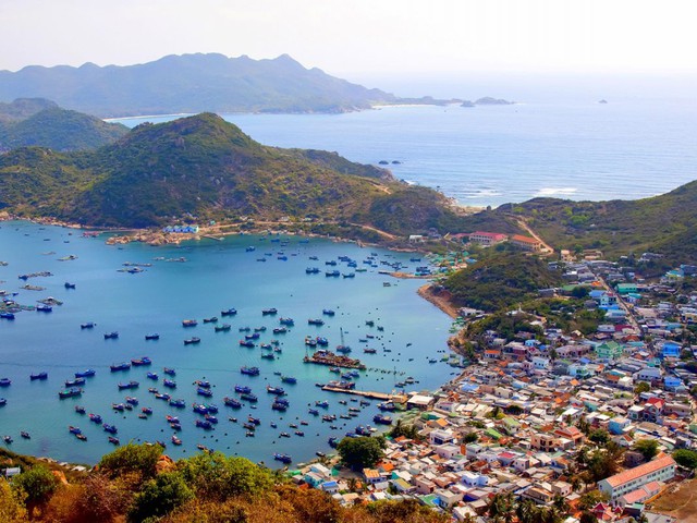Hòn đảo Việt Nam không phải ai cũng tới được, du khách nhận xét: "Nhìn ảnh ngỡ như ở nước ngoài"- Ảnh 2. Hòn đảo Việt Nam không phải ai cũng tới được, du khách nhận xét: "Nhìn ảnh ngỡ như ở nước ngoài"- Ảnh 2.