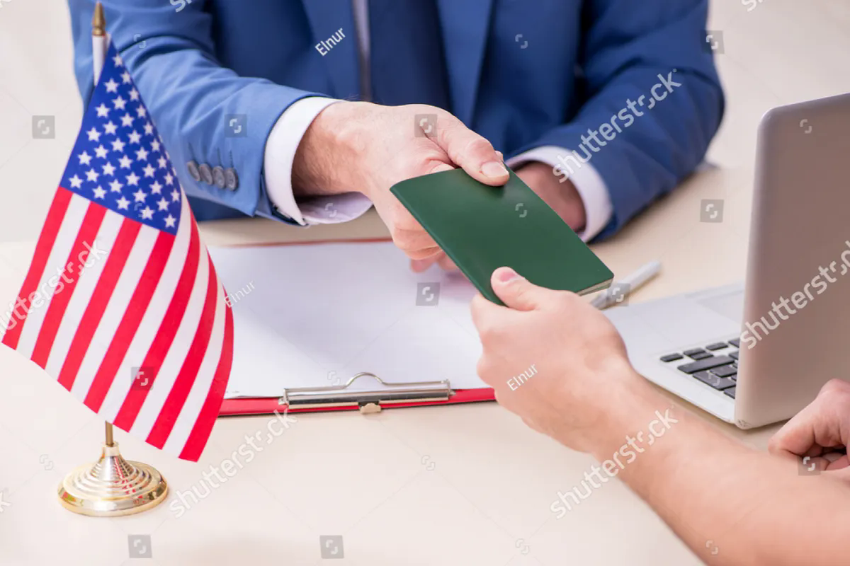Mỹ thí điểm thu đặt cọc tối đa 15.000 USD cho visa du lịch- Ảnh 2. Mỹ thí điểm thu đặt cọc tối đa 15.000 USD cho visa du lịch- Ảnh 2.