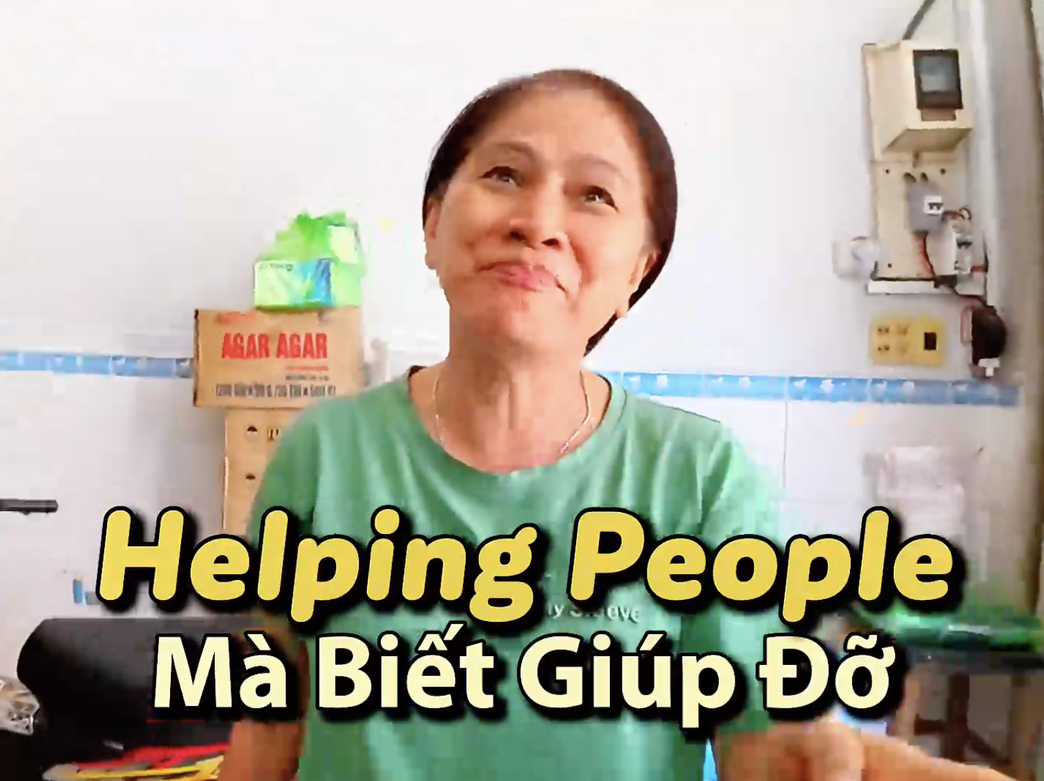 Khách Tây bị người đàn ông Việt chở về nhà dúi cho 60 quả trứng gà, nói cho 1 câu chưa từng nghe trong đời- Ảnh 4. Khách Tây bị người đàn ông Việt chở về nhà dúi cho 60 quả trứng gà, nói cho 1 câu chưa từng nghe trong đời- Ảnh 4.