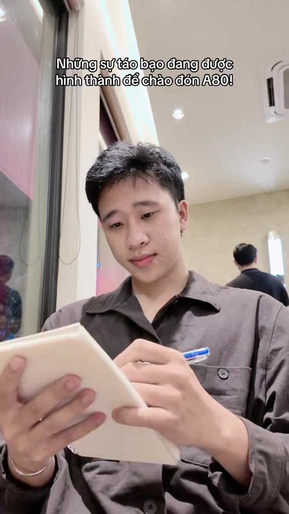 Chàng trai đạp xe Thống Nhất đi 1.800km nổi tiếng dịp 30/4 giờ ra sao?- Ảnh 4. Chàng trai đạp xe Thống Nhất đi 1.800km nổi tiếng dịp 30/4 giờ ra sao?- Ảnh 4.