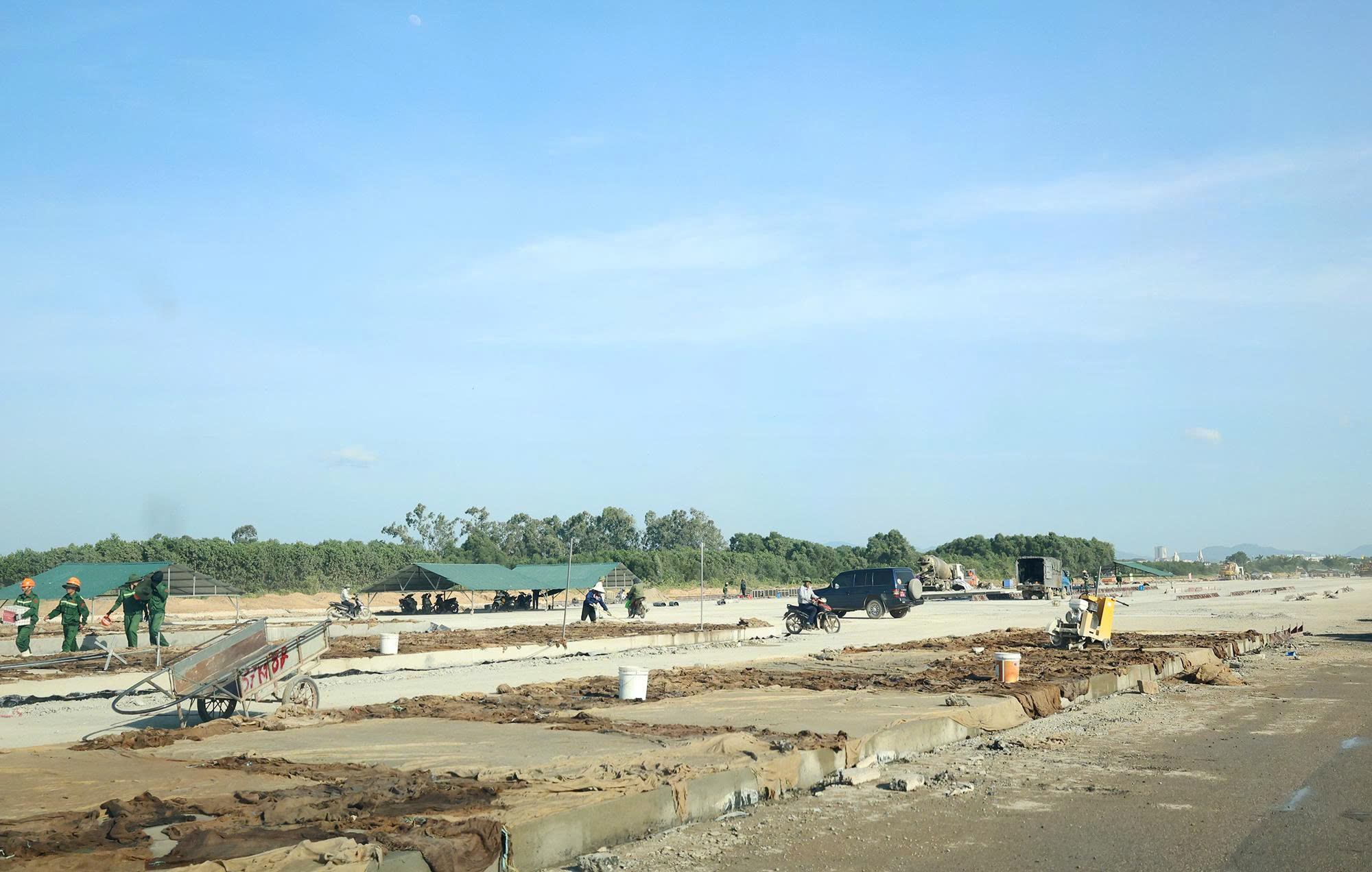 Nghệ An: Đẩy nhanh tiến độ các dự án tại Cảng hàng không quốc tế Vinh- Ảnh 2.