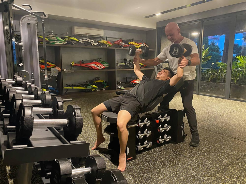 Cuộc sống hòa hợp của vợ chồng Cường Đô La trong biệt thự đẹp như trung tâm thương mại ở TP.HCM- Ảnh 11. Cuộc sống hòa hợp của vợ chồng Cường Đô La trong biệt thự đẹp như trung tâm thương mại ở TP.HCM- Ảnh 11.