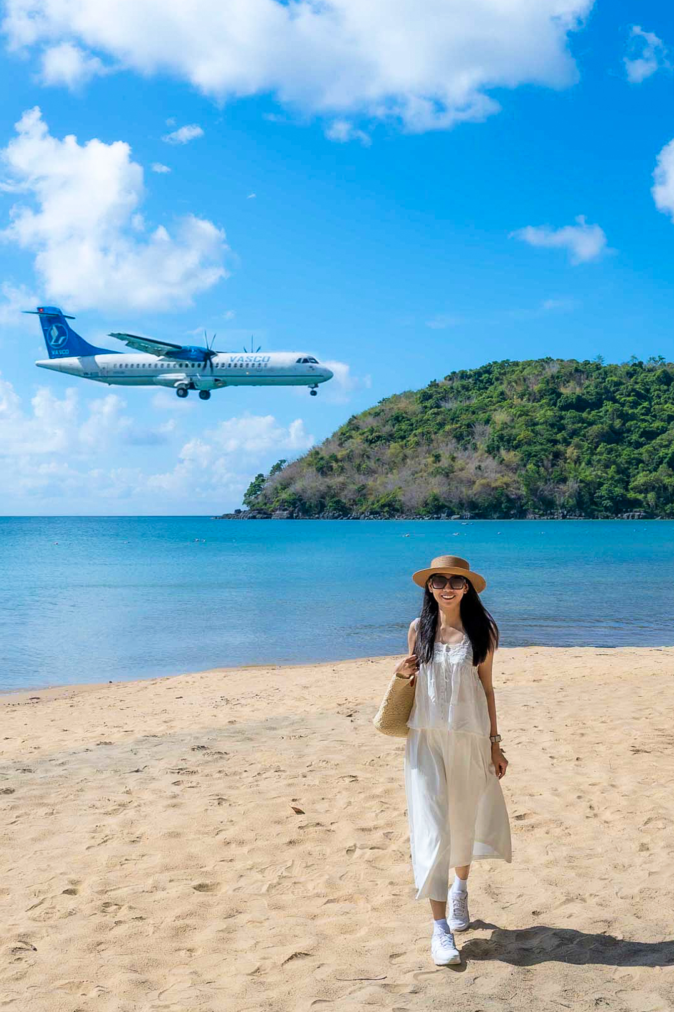 3 hòn đảo có sân bay ở Việt Nam: Nơi là thiên đường nghỉ dưỡng, nơi có đường cao tốc, nơi thu hơn 3.000 tỷ mỗi năm nhờ du lịch- Ảnh 17. 3 hòn đảo có sân bay ở Việt Nam: Nơi là thiên đường nghỉ dưỡng, nơi có đường cao tốc, nơi thu hơn 3.000 tỷ mỗi năm nhờ du lịch- Ảnh 17.