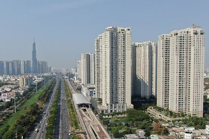 'Sóng' tăng giá tài sản dồn dập, nhiều người đứng ngồi không yên- Ảnh 1.