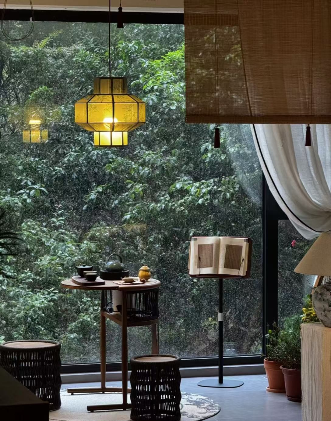Ở nhà thuê level giám đốc: Tiền nhà 3000 USD/tháng rộng 100m2, chi thêm 200 triệu cải tạo đầy chất nghệ- Ảnh 7. Ở nhà thuê level giám đốc: Tiền nhà 3000 USD/tháng rộng 100m2, chi thêm 200 triệu cải tạo đầy chất nghệ- Ảnh 7.
