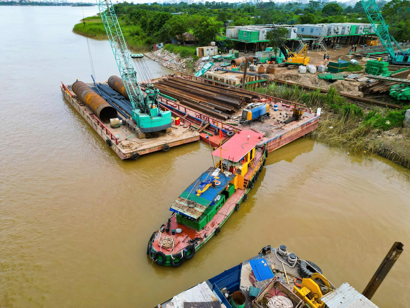 Hiện trạng dự án cầu Tứ Liên gần 20.000 tỷ đồng sau hơn 2 tháng triển khai- Ảnh 7. Hiện trạng dự án cầu Tứ Liên gần 20.000 tỷ đồng sau hơn 2 tháng triển khai- Ảnh 7.