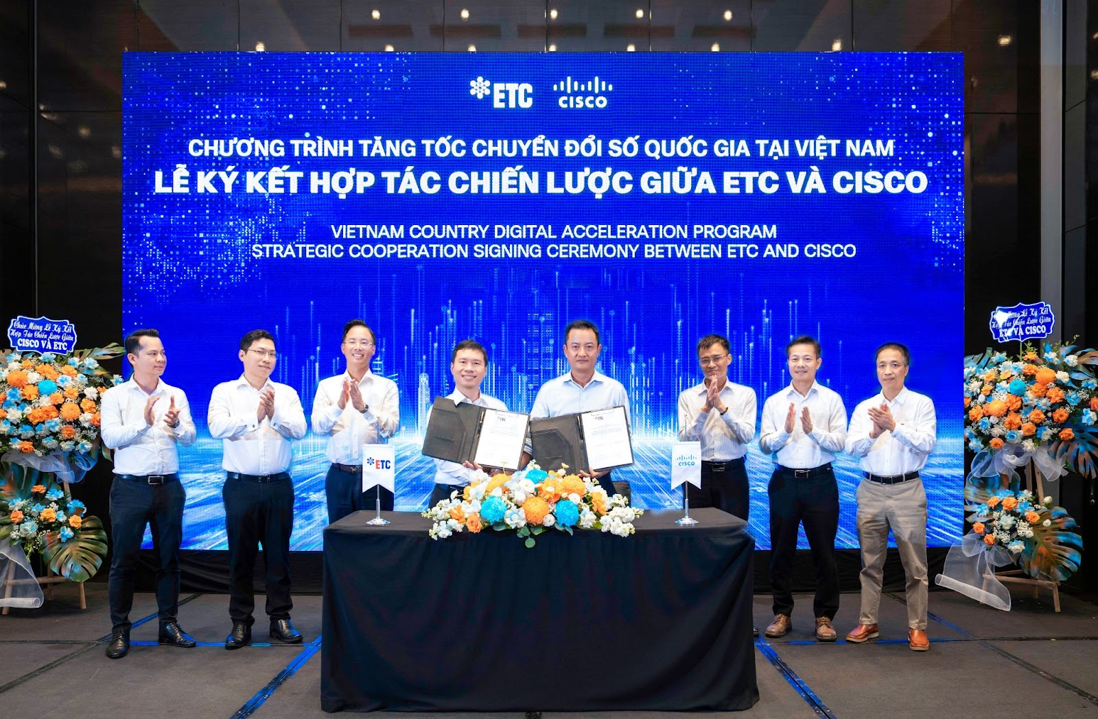 Doanh nghiệp công nghệ thúc đẩy chuyển đổi số khu vực công tại Việt Nam- Ảnh 2. Doanh nghiệp công nghệ thúc đẩy chuyển đổi số khu vực công tại Việt Nam- Ảnh 2.