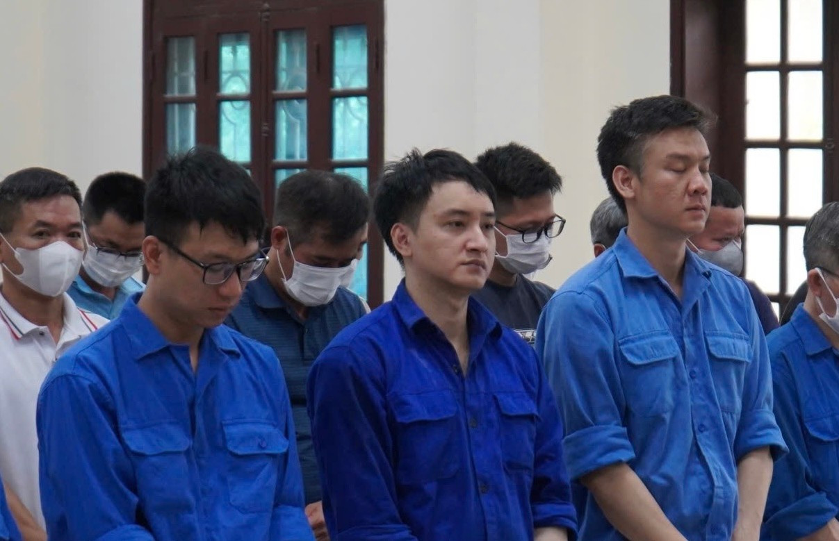 Giám đốc doanh nghiệp khai ra người chỉ đạo 'chi ngoài' 8,1 tỷ đồng cho cán bộ Hải quan Hải Phòng- Ảnh 2. Giám đốc doanh nghiệp khai ra người chỉ đạo 'chi ngoài' 8,1 tỷ đồng cho cán bộ Hải quan Hải Phòng- Ảnh 2.