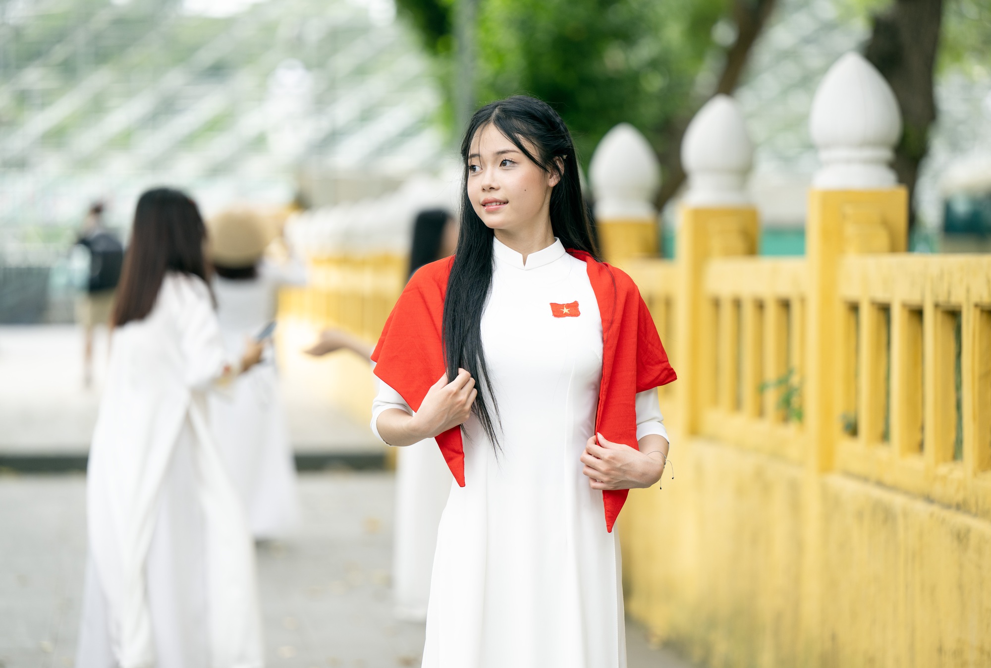Quảng trường Ba Đình rực rỡ sắc đỏ từ sớm, người dân háo hức đếm ngược đến ngày Quốc khánh 2/9- Ảnh 5.