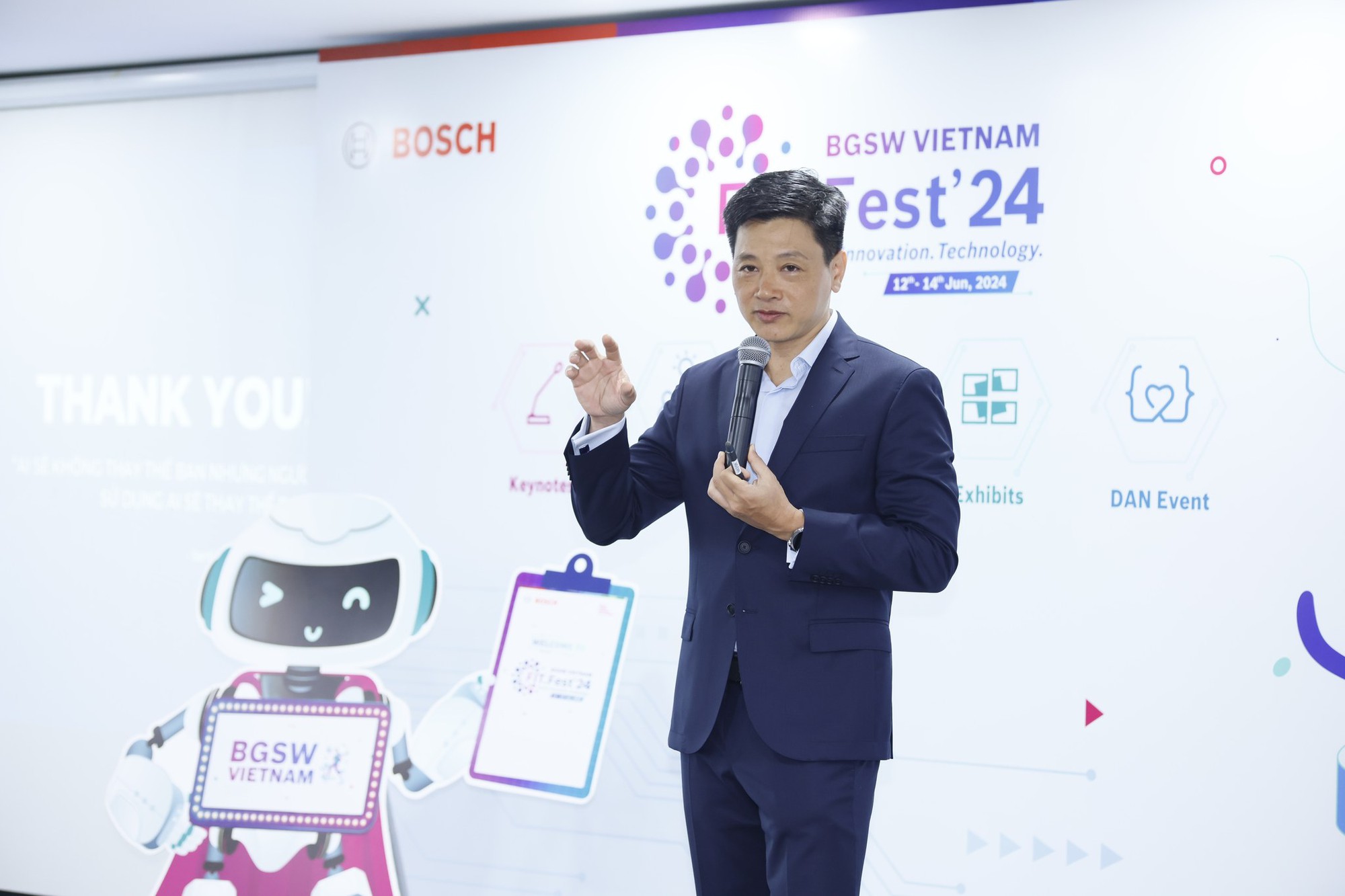 Chuyên gia Đào Trung Thành nhận định về Better Choice Awards: giải thưởng như một “người gác cổng có thẩm quyền”- Ảnh 3.