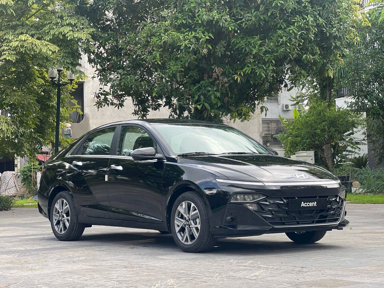 Giá Hyundai Accent có 'đáy' mới tại đại lý: Bản cao cấp giảm 84 triệu đồng, giá thực tế rẻ ngang Vios bản giữa- Ảnh 1.