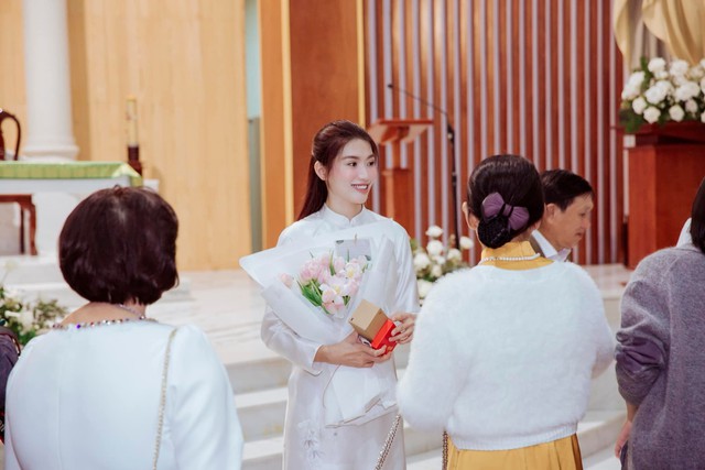 Á hậu Chế Nguyễn Quỳnh Châu lấy chồng gia thế khủng- Ảnh 3.