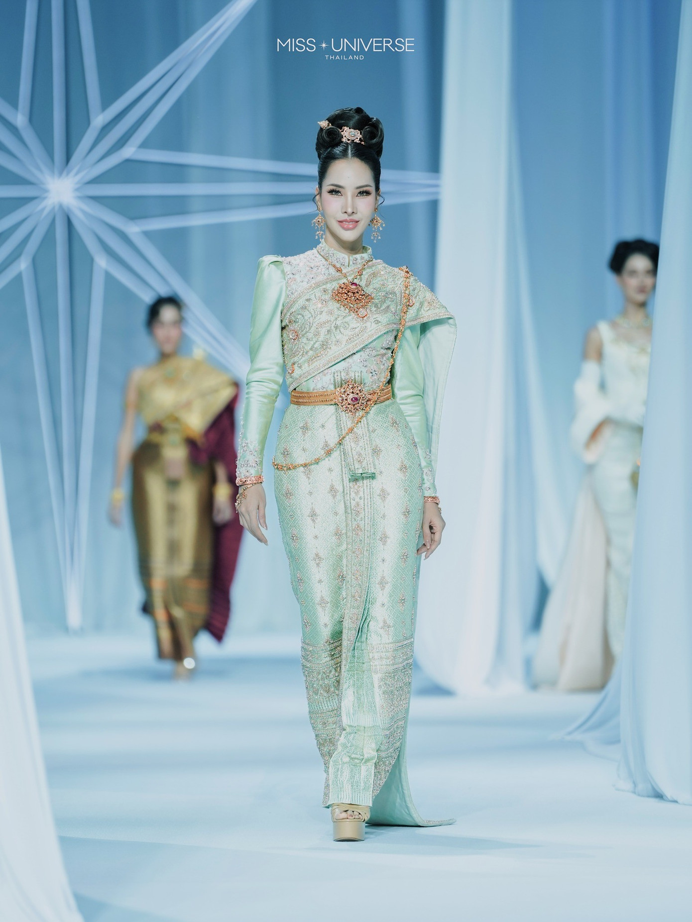 Chuyện gì đang xảy ra với Hoa hậu Hoàn vũ Thái Lan?- Ảnh 8.