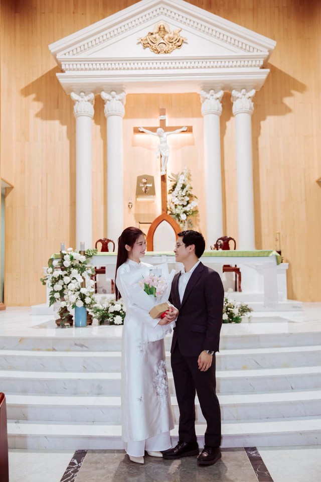 Á hậu Chế Nguyễn Quỳnh Châu lấy chồng gia thế khủng- Ảnh 1.