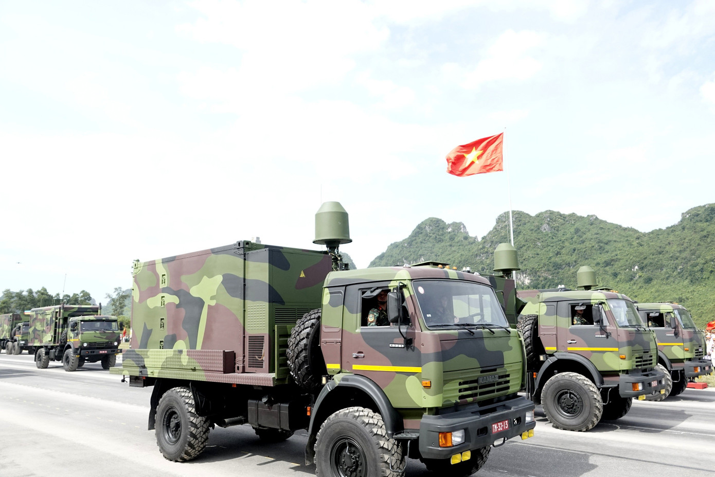 Ngắm dàn vũ khí, khí tài do Việt Nam sản xuất và hiện đại hóa- Ảnh 21.