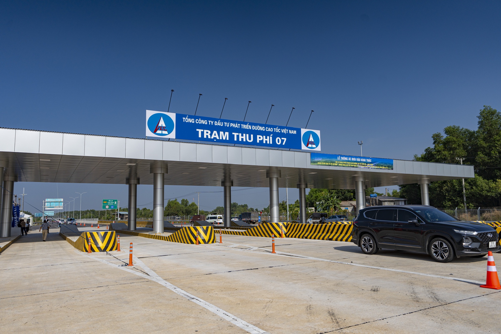 Chi tiết mức thu phí trên cao tốc Bến Lức - Long Thành từ ngày 10-8- Ảnh 1. Chi tiết mức thu phí trên cao tốc Bến Lức - Long Thành từ ngày 10-8- Ảnh 1.