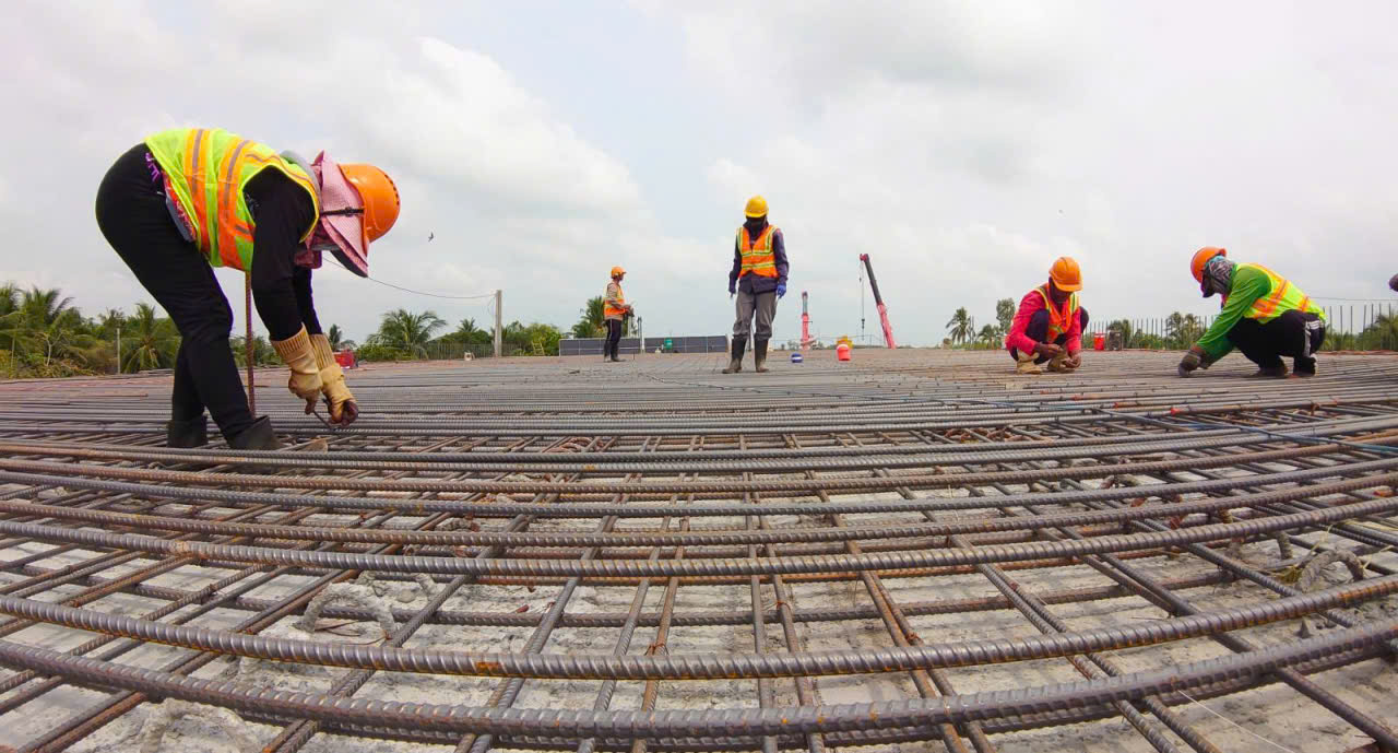 Cao tốc Châu Đốc - Cần Thơ - Sóc Trăng đảm bảo thông xe kỹ thuật vào cuối năm- Ảnh 2.