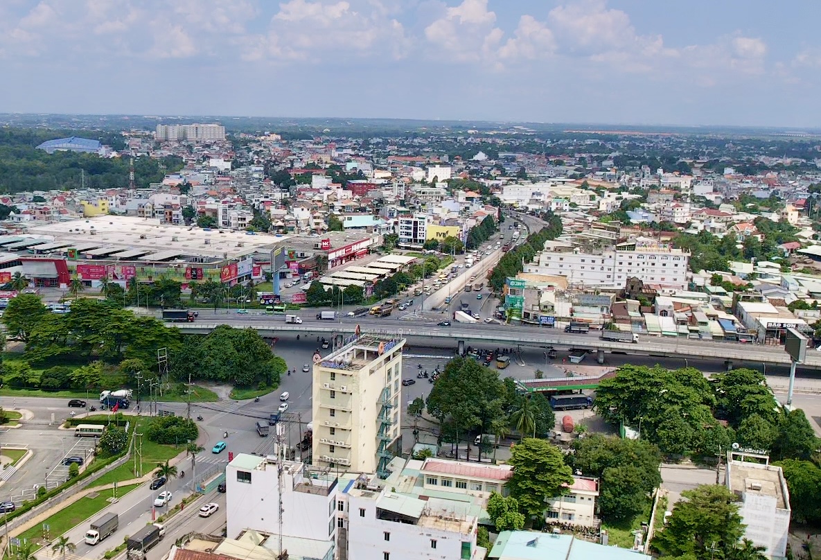 Làm đường trên cao dọc Quốc lộ 51: 2 phương án với vốn dự kiến hơn 16.000 tỉ đồng- Ảnh 1. Làm đường trên cao dọc Quốc lộ 51: 2 phương án với vốn dự kiến hơn 16.000 tỉ đồng- Ảnh 1.