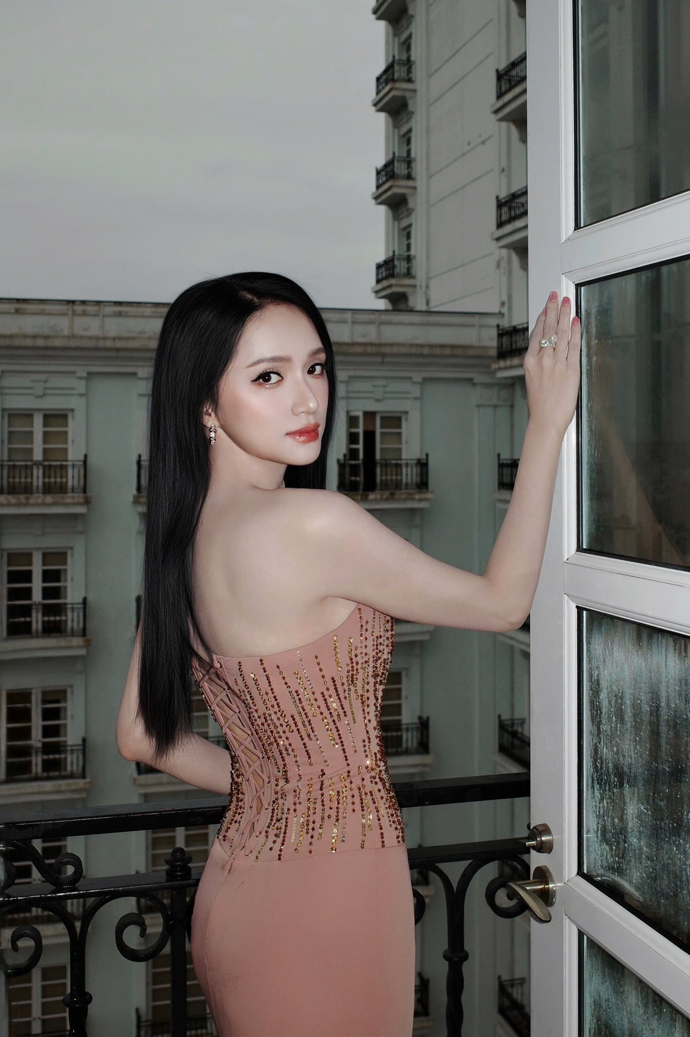 9 triệu người không dám tin đây là Hương Giang, Hoa hậu quốc tế sao lại thế này?- Ảnh 7.