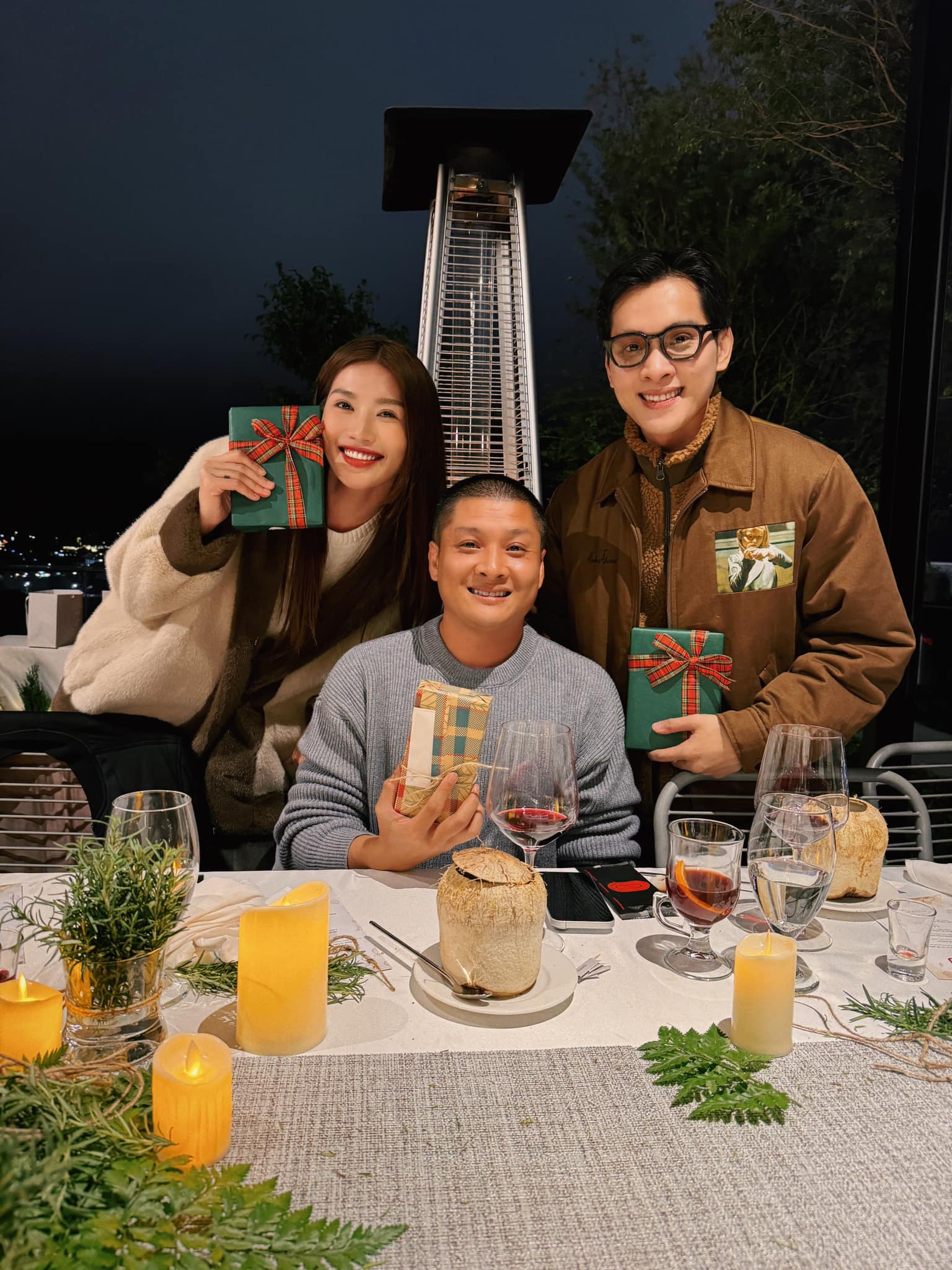 Chồng sắp cưới của Á hậu Chế Nguyễn Quỳnh Châu: Doanh nhân kín tiếng, visual và gia thế 