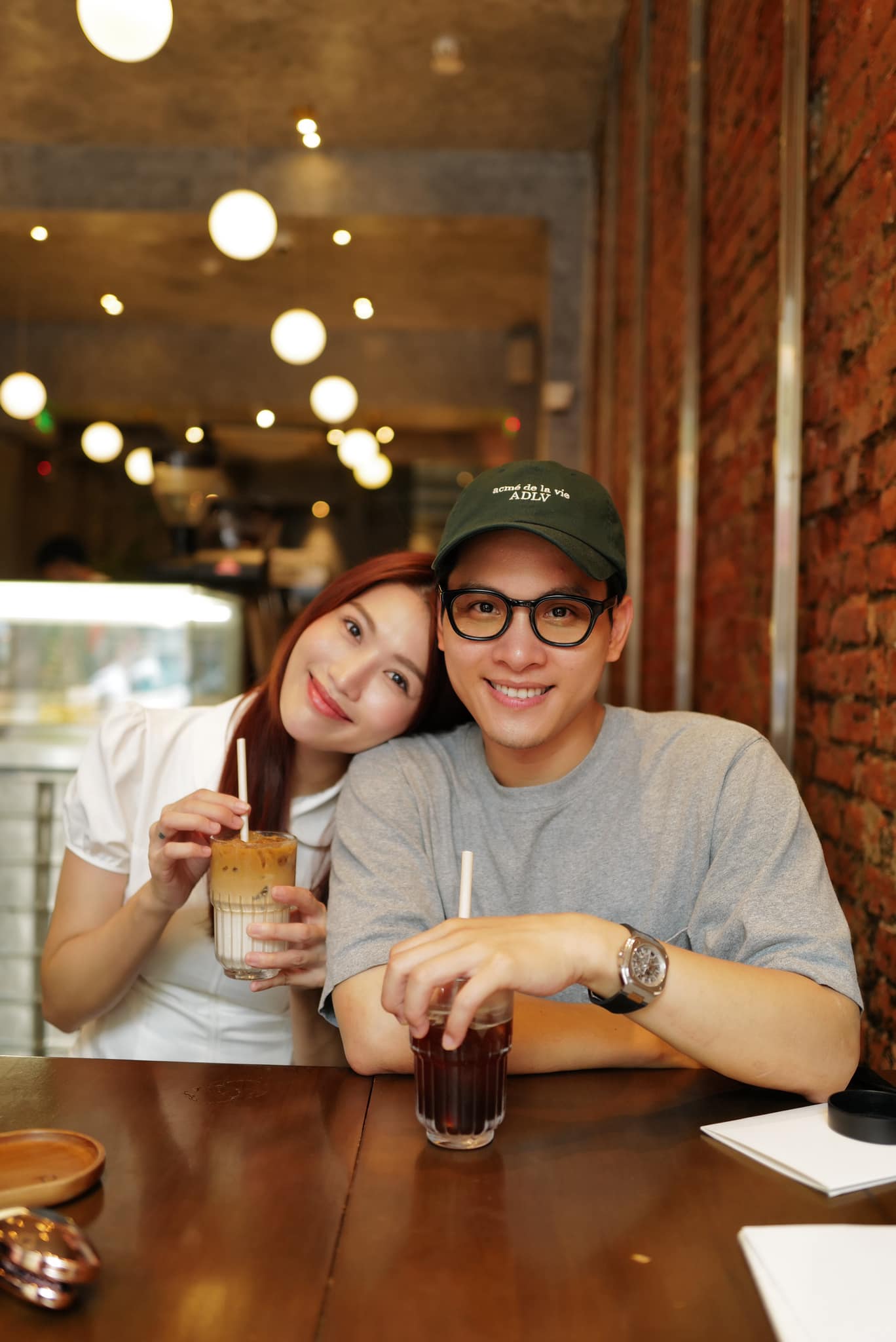 Chồng sắp cưới của Á hậu Chế Nguyễn Quỳnh Châu: Doanh nhân kín tiếng, visual và gia thế 