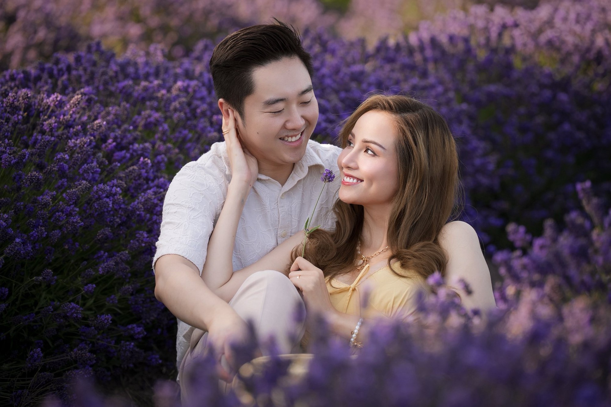 Hoa hậu Việt lấy chồng thứ 3 lên tiếng tin phải đi rửa bát thuê khi sang Canada định cư- Ảnh 4. Hoa hậu Việt lấy chồng thứ 3 lên tiếng tin phải đi rửa bát thuê khi sang Canada định cư- Ảnh 4.