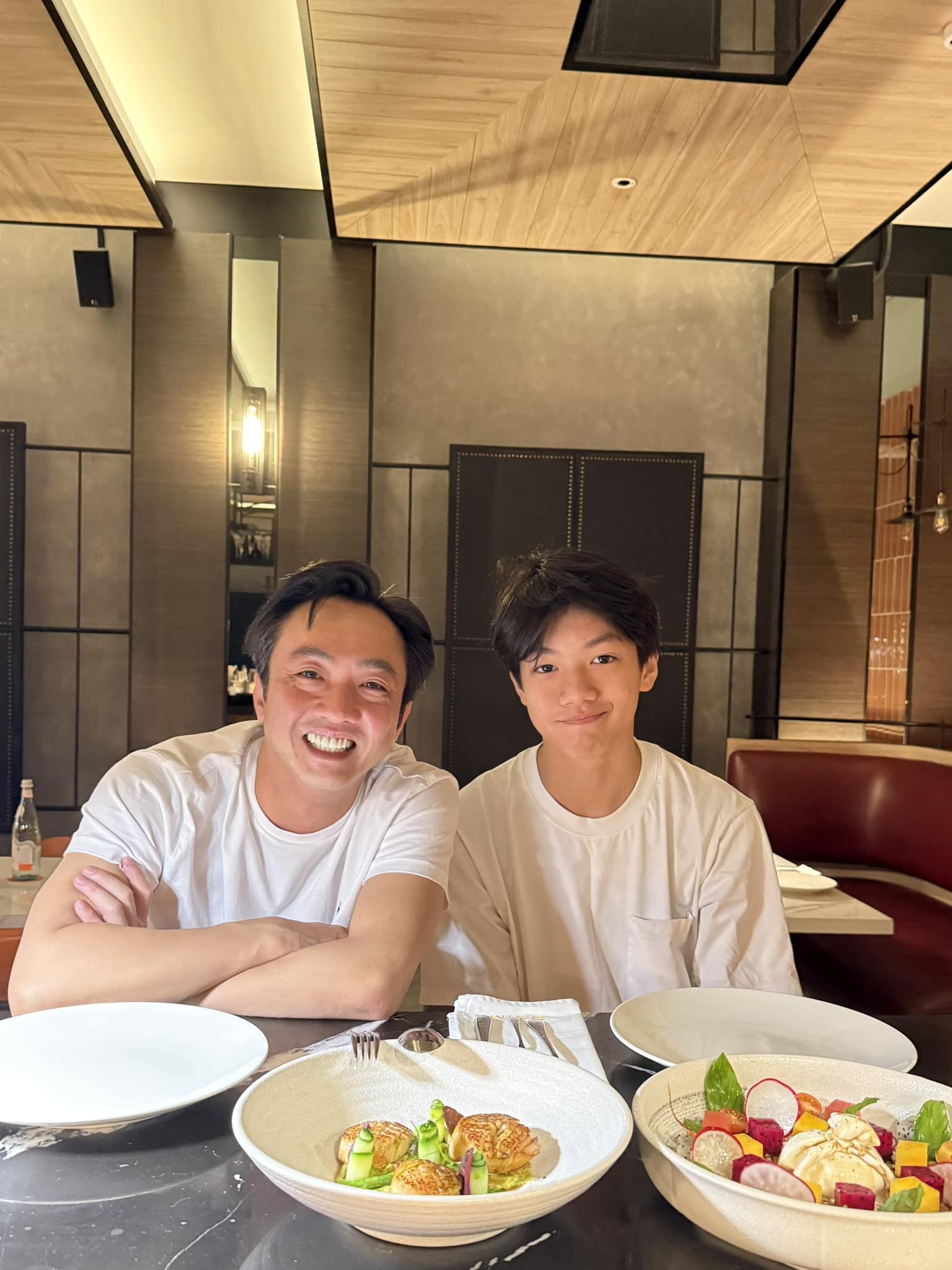 Subeo hiện tại: Gần 1m80 trổ mã cực phẩm, mang khí chất "người thừa kế" khi thực tập ở tập đoàn Cường Đô La- Ảnh 6.