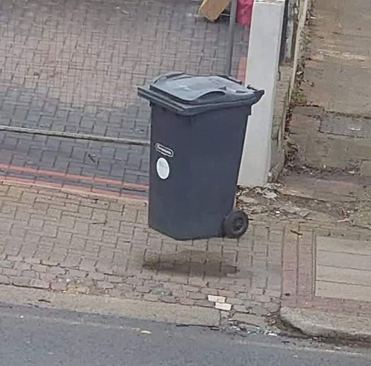 15 bức ảnh "gây lú" cực mạnh nhìn đi nhìn lại 30 lần cũng chưa chắc đã hiểu, thách thức những đôi mắt tinh tường nhất- Ảnh 1.