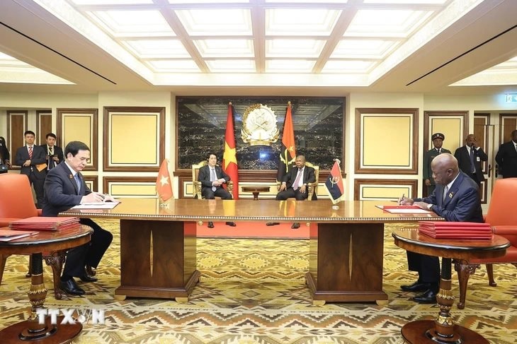 Gặp Chủ tịch nước, Tổng thống Angola đề nghị Việt Nam hỗ trợ trong lĩnh vực nuôi sống hơn 39 triệu dân- Ảnh 2.