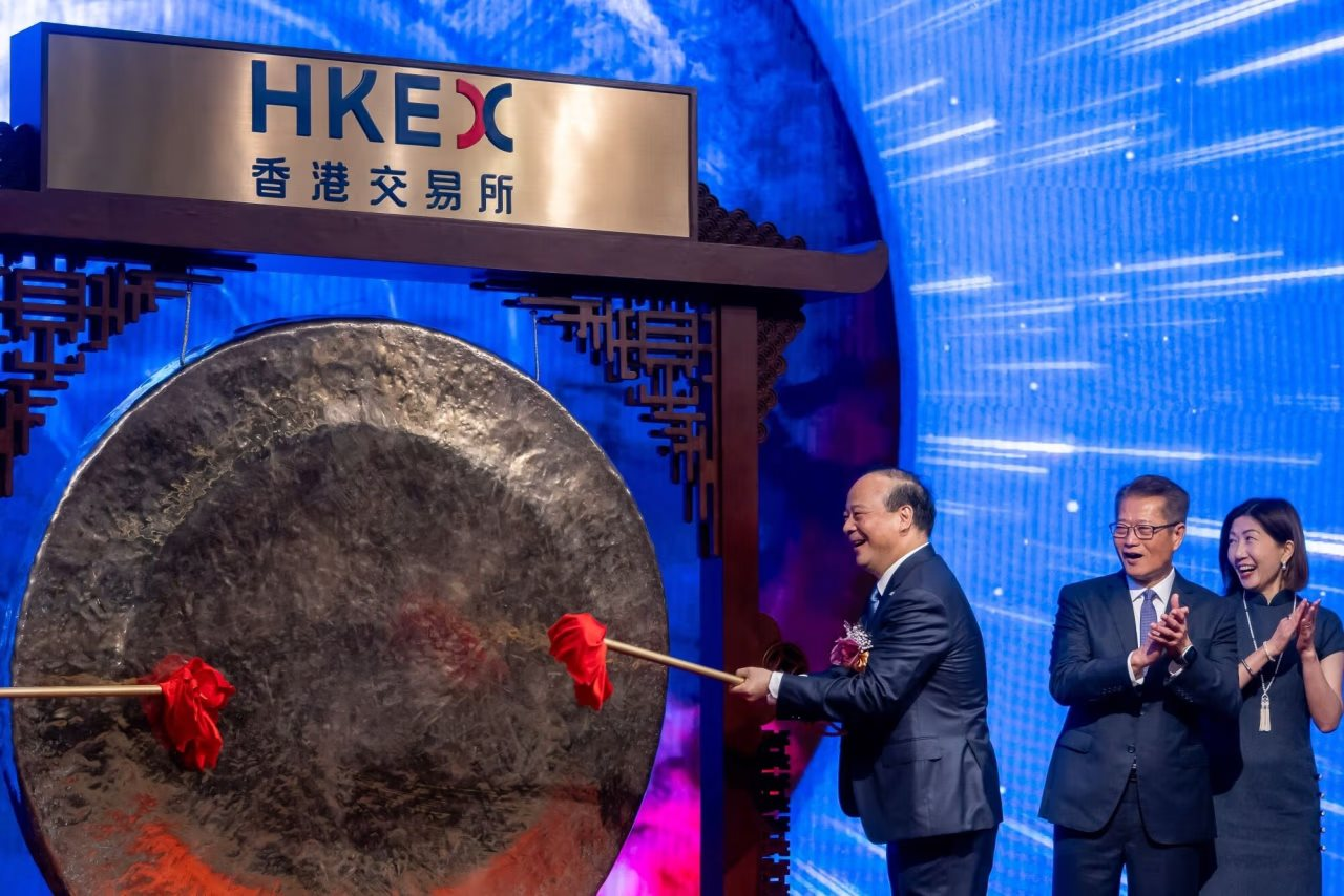 Cứ 3 xe điện thì có 1 xe dùng pin của vị tỷ phú này: Nhà sáng lập bí ẩn của hãng ắc quy lớn nhất thế giới, sống tối giản, rút kinh nghiệm từ Jack Ma- Ảnh 4.