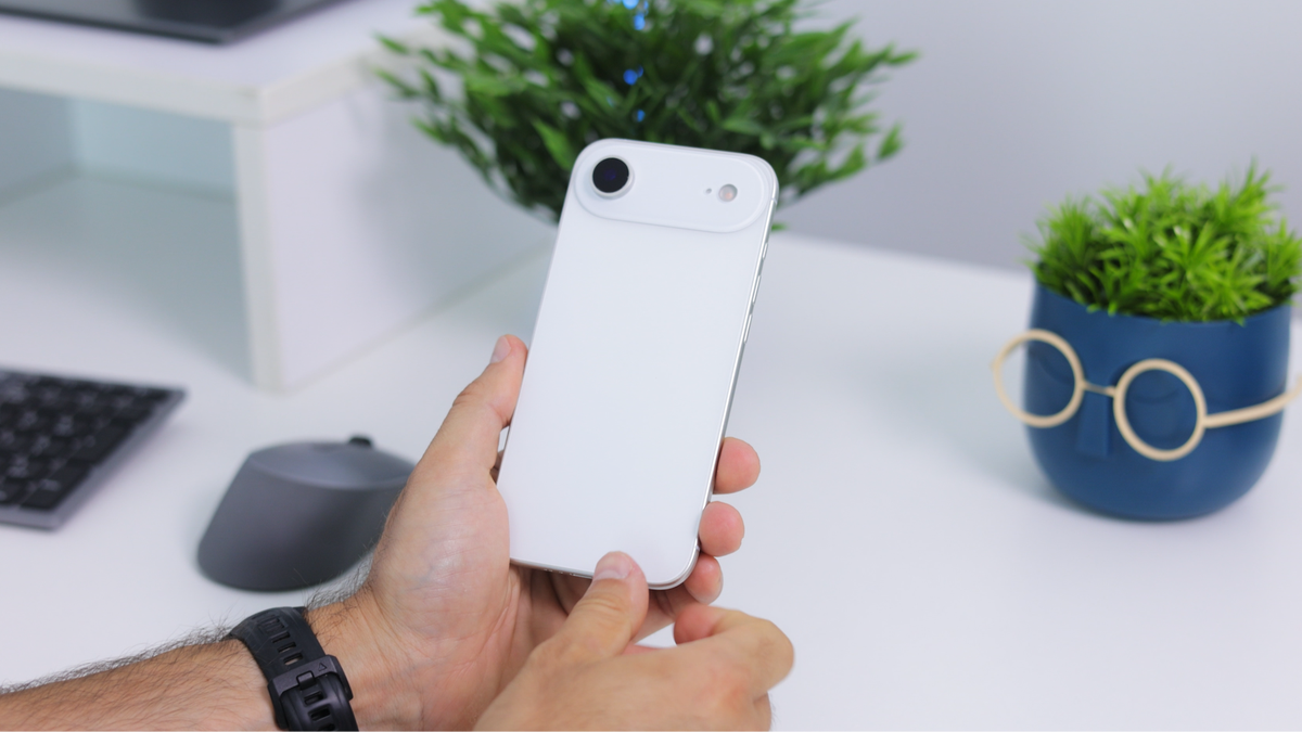 Thông tin gây sốc về iPhone 17 Air- Ảnh 1. Thông tin gây sốc về iPhone 17 Air- Ảnh 1.
