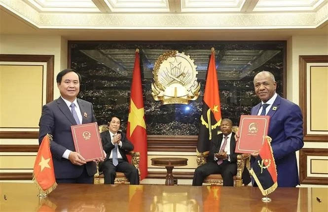 Gặp Chủ tịch nước, Tổng thống Angola đề nghị Việt Nam hỗ trợ trong lĩnh vực nuôi sống hơn 39 triệu dân- Ảnh 3.