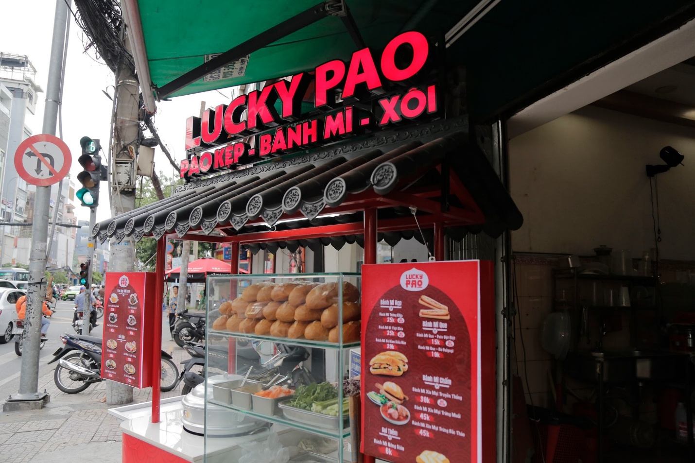 Khởi nghiệp với bánh mì, xôi: Mô hình Lucky Pao thu hút người đầu tư nhỏ- Ảnh 2. Khởi nghiệp với bánh mì, xôi: Mô hình Lucky Pao thu hút người đầu tư nhỏ- Ảnh 2.