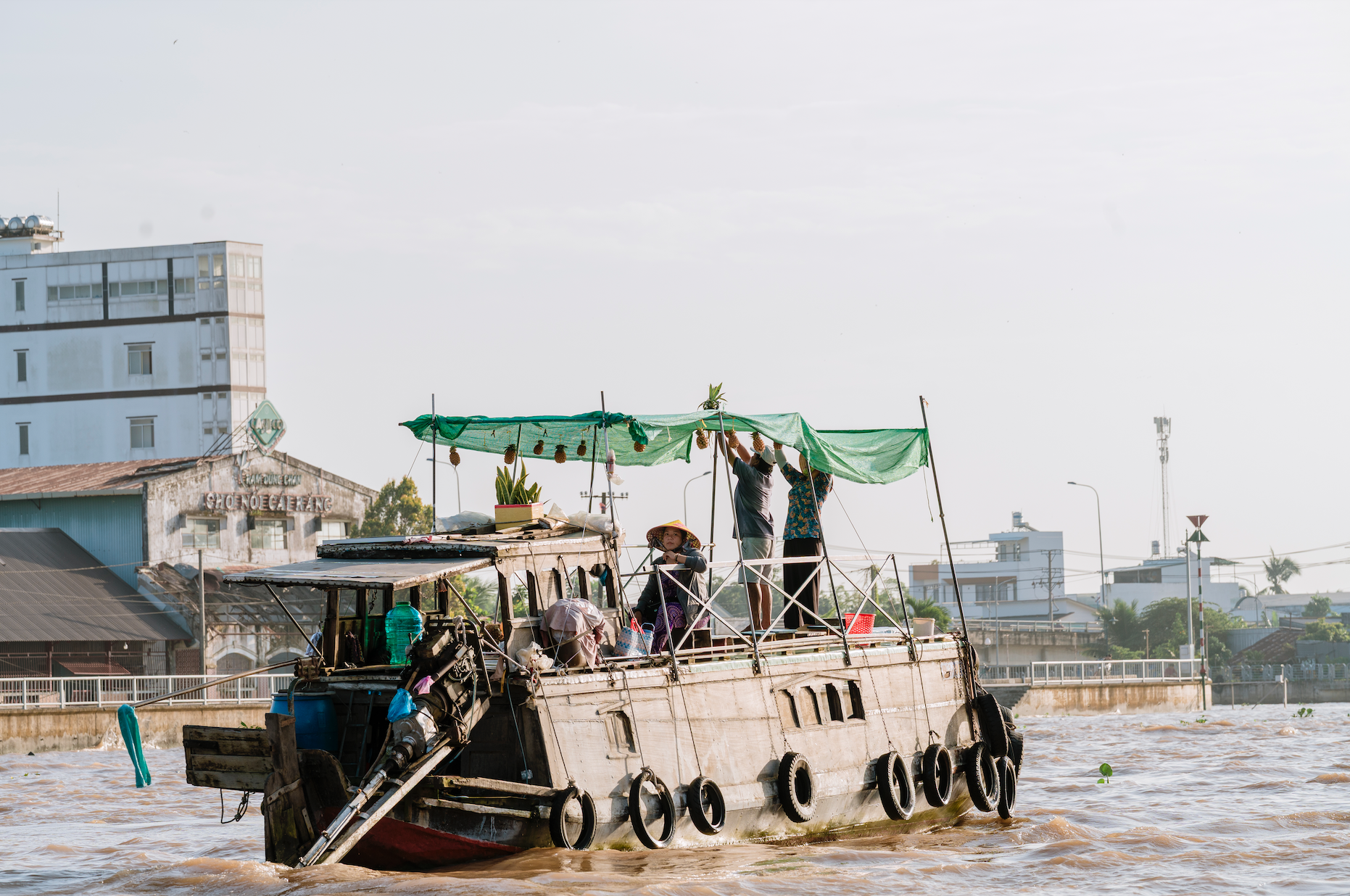 Từ cô bán hủ tiếu 40 năm trên chợ nổi Cái Răng: Bức tranh sống động về những người mưu sinh giữa sông nước- Ảnh 6.