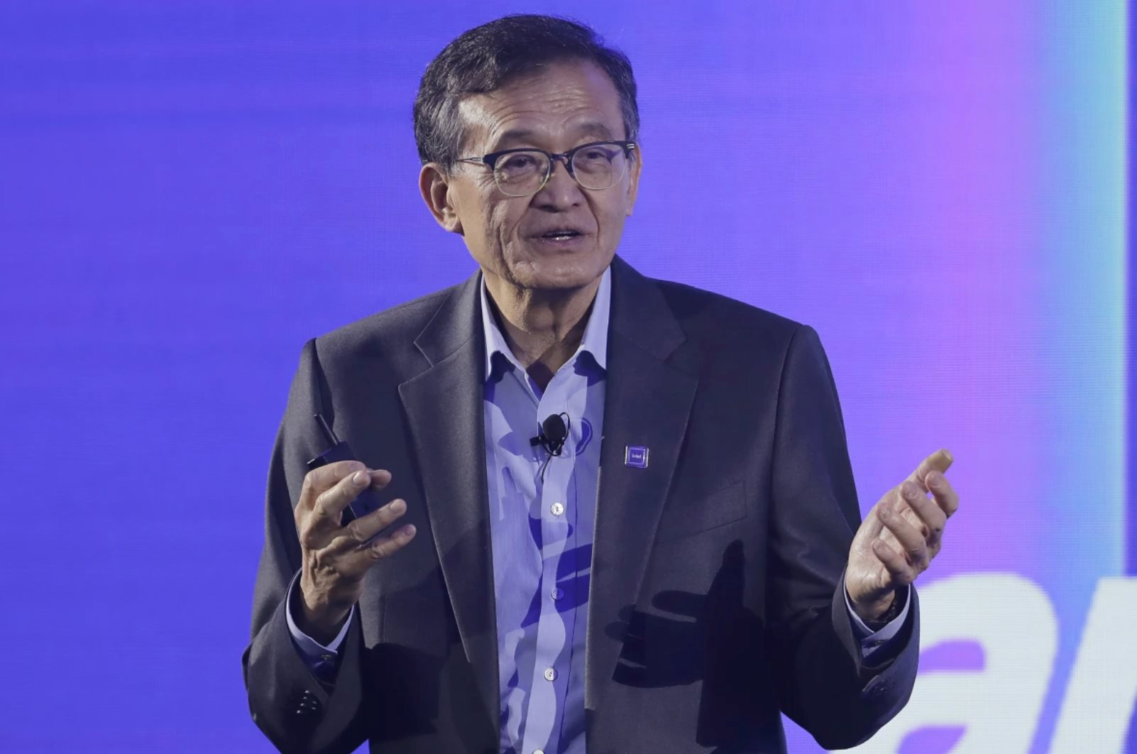 CEO Intel bất đồng quan điểm với hội đồng quản trị, bị Tổng thống Mỹ yêu cầu từ chức: Chuyện gì đang xảy ra?- Ảnh 2. CEO Intel bất đồng quan điểm với hội đồng quản trị, bị Tổng thống Mỹ yêu cầu từ chức: Chuyện gì đang xảy ra?- Ảnh 2.