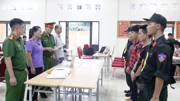 Lật tẩy đường dây 'vàng tặc' hơn 5 tỷ đồng ở Sơn La, 42 người bị khởi tố- Ảnh 1.